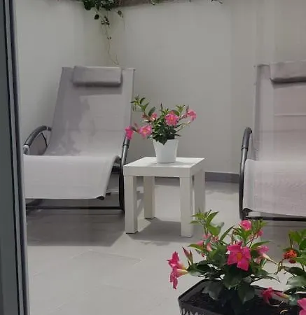 Ferienwohnung Il Cortile Segreto - Con Parcheggio Privato Lecce Exterior foto