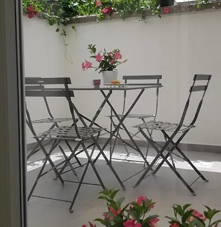 Ferienwohnung Il Cortile Segreto - Con Parcheggio Privato Lecce Exterior foto